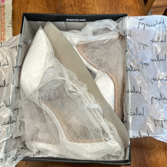 Lulus Aidan white satin rhinestone pointed toe pumps heels size 6.5 - Picture 8 of 8